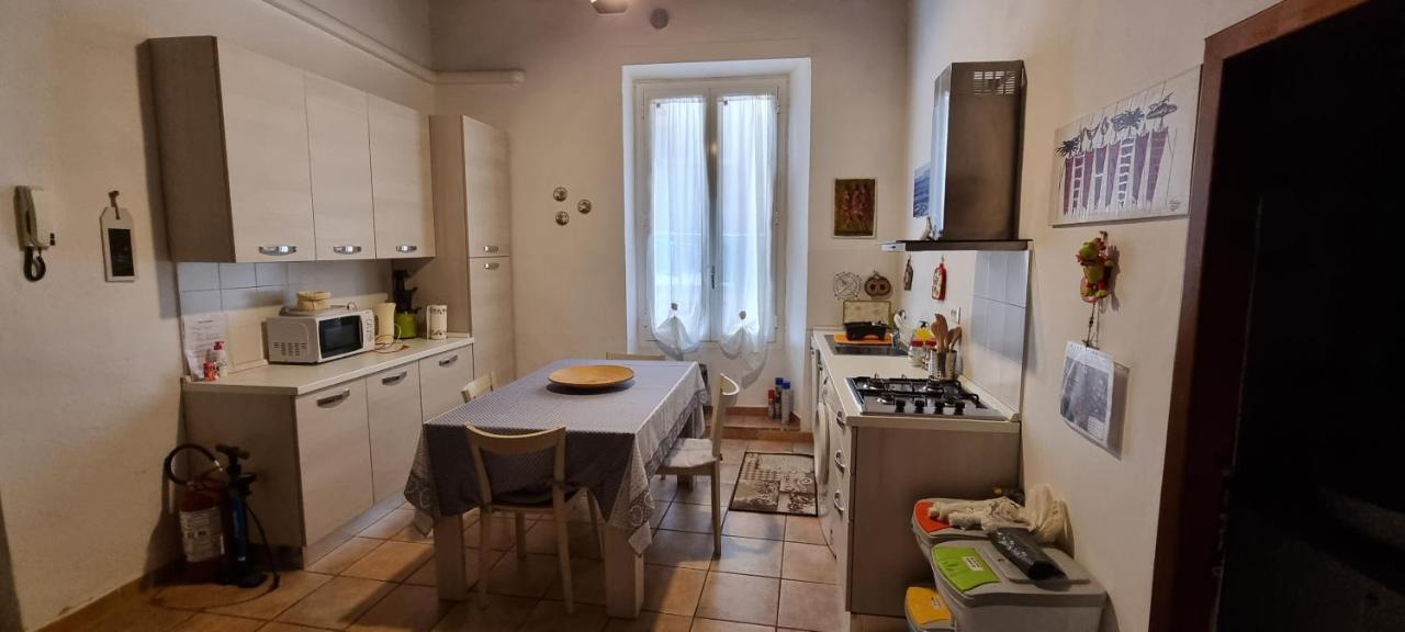 Onda Blu - Bilocale Con Aria Condizionata A Due Passi Dal Castello E Dal Torrione E Rivellino Διαμέρισμα Πιομπίνο Εξωτερικό φωτογραφία